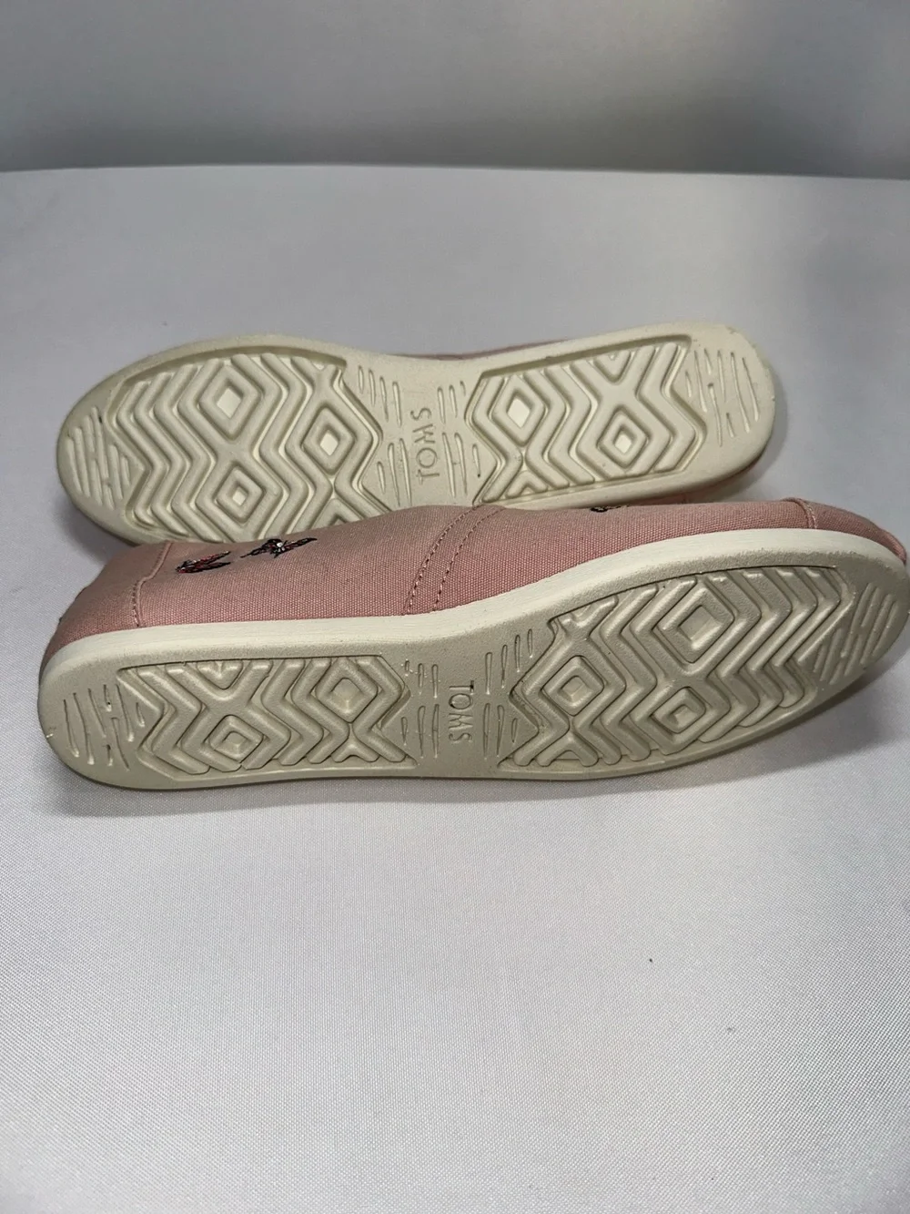 TOMS Women Size 8.5 Pale Pink Canvas Butterfly Embroidery Alpargata Slip On